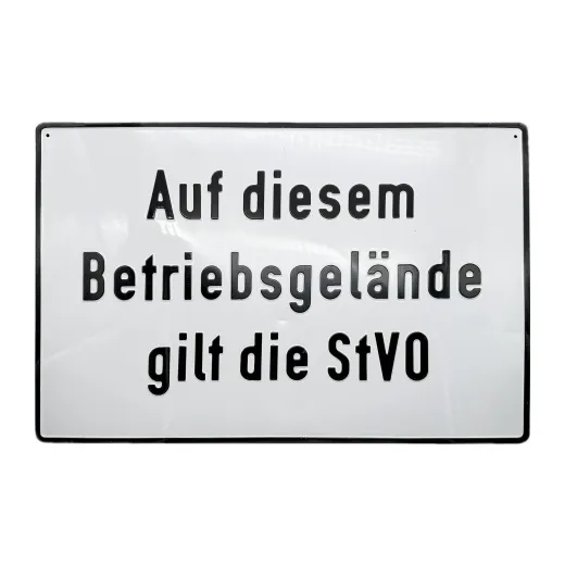 Aluminium-Hinweisschild „Auf diesem Betriebsgelände gilt die StVO“